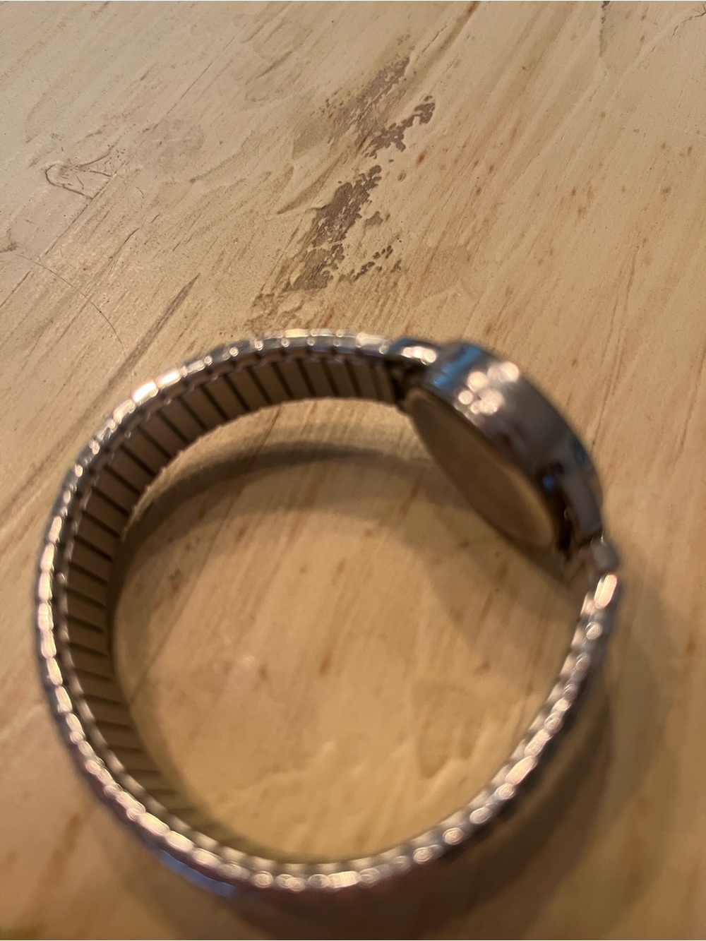 Timex gold and silver women’s wristwatch. - Picture 3 of 4